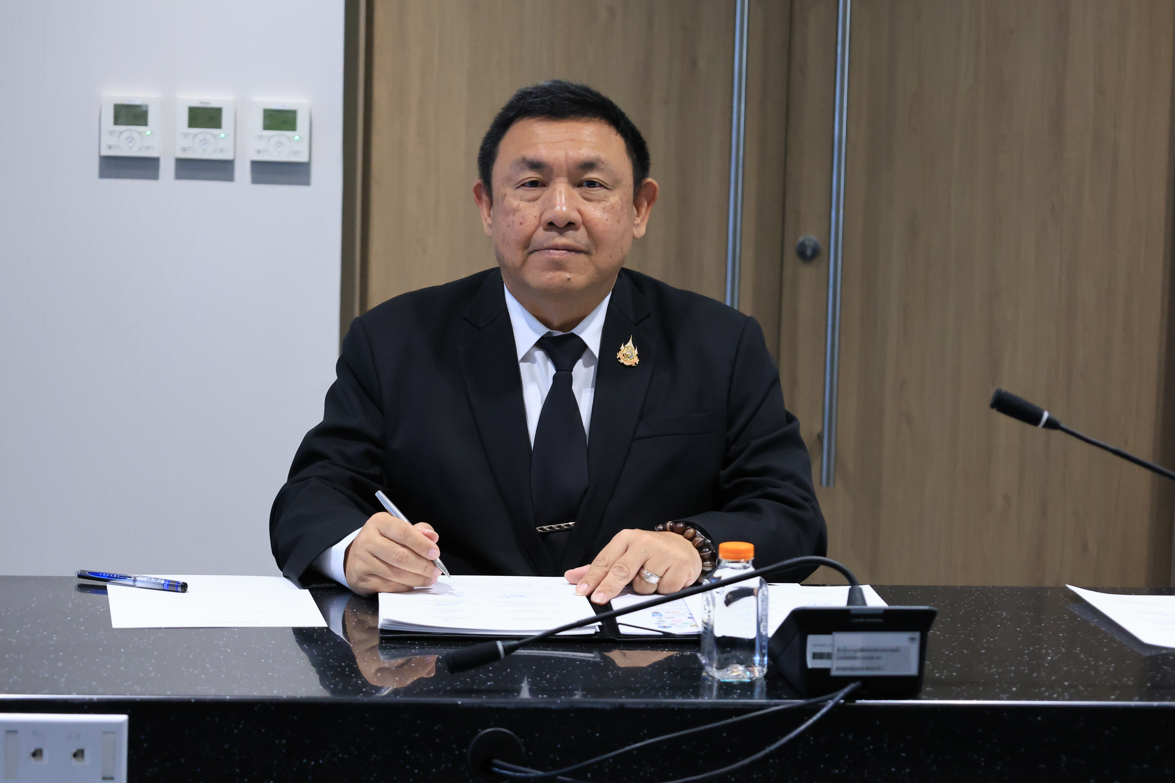 title - ส.ป.ก.ร่วมลงนาม MOU โครงการลงทะเบียนเพื่อสวัสดิการแห่งรัฐ ปี 2569 เพื่อขับเคลื่อนและบูรณาการฐานข้อมูลโครงการลงทะเบียนเพื่อสวัสดิการแห่งรัฐ 